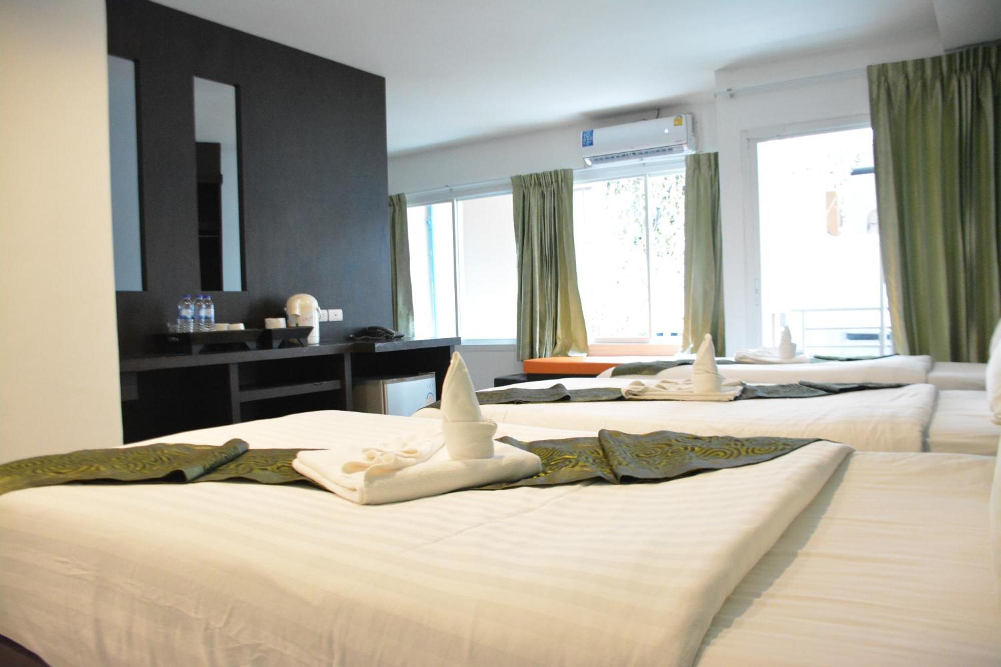 Patong Zephyr Grand Hotel מראה חיצוני תמונה