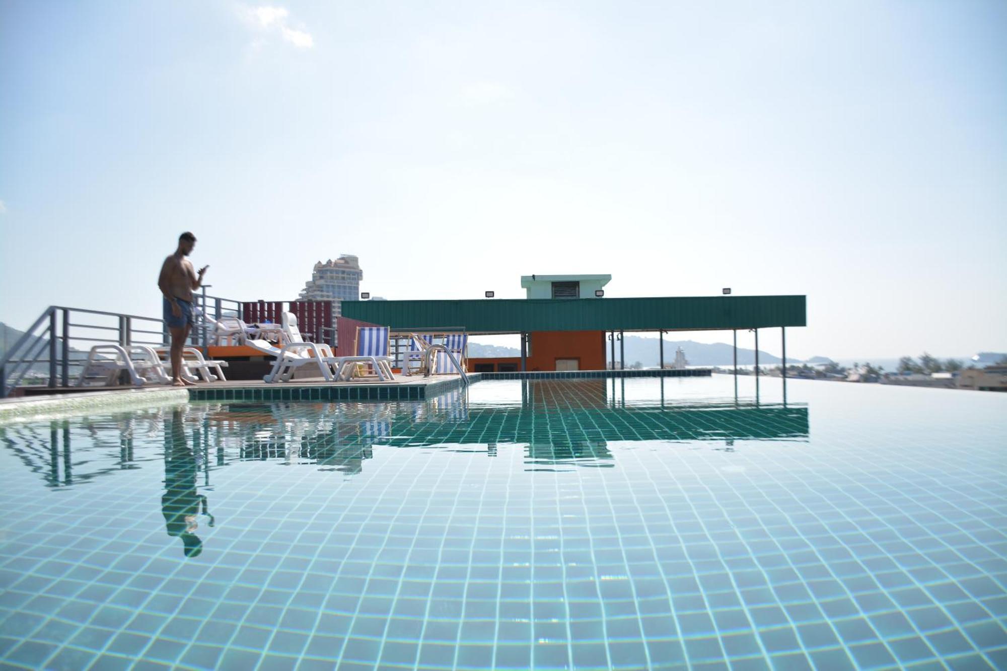 Patong Zephyr Grand Hotel מראה חיצוני תמונה