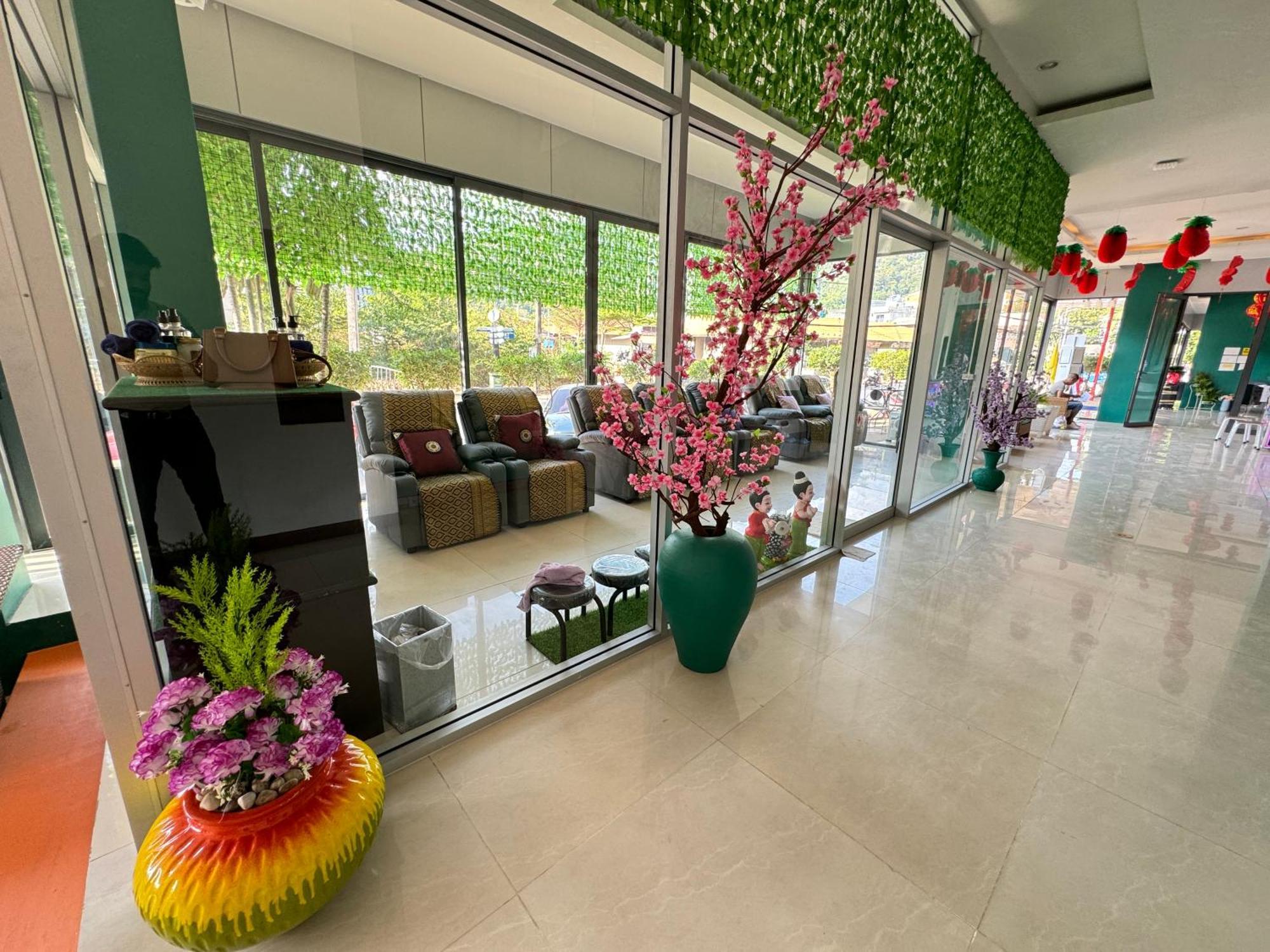 Patong Zephyr Grand Hotel מראה חיצוני תמונה