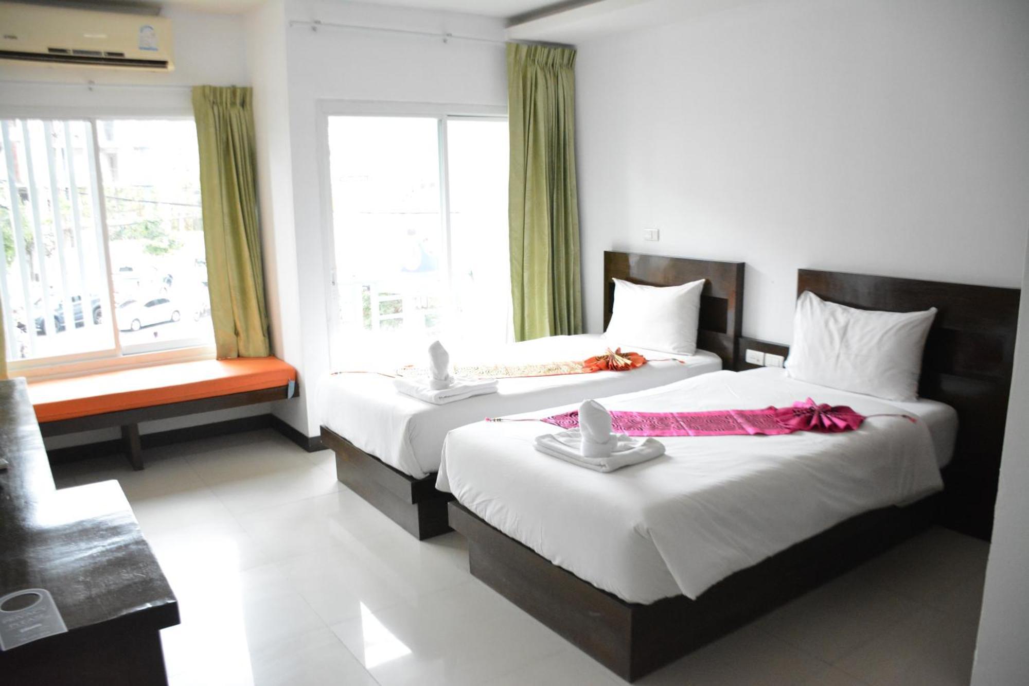 Patong Zephyr Grand Hotel מראה חיצוני תמונה