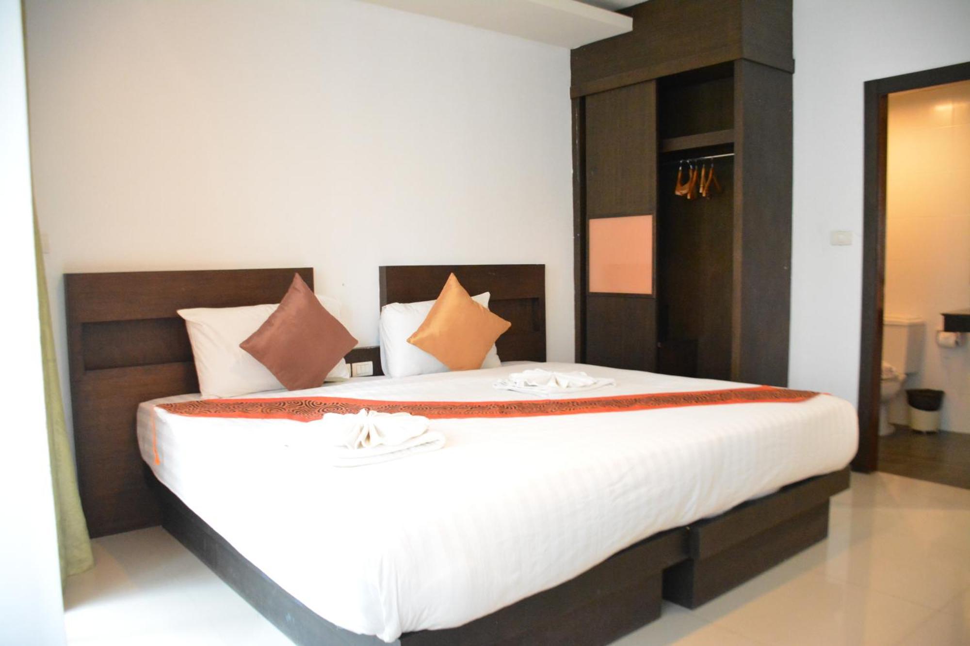 Patong Zephyr Grand Hotel מראה חיצוני תמונה
