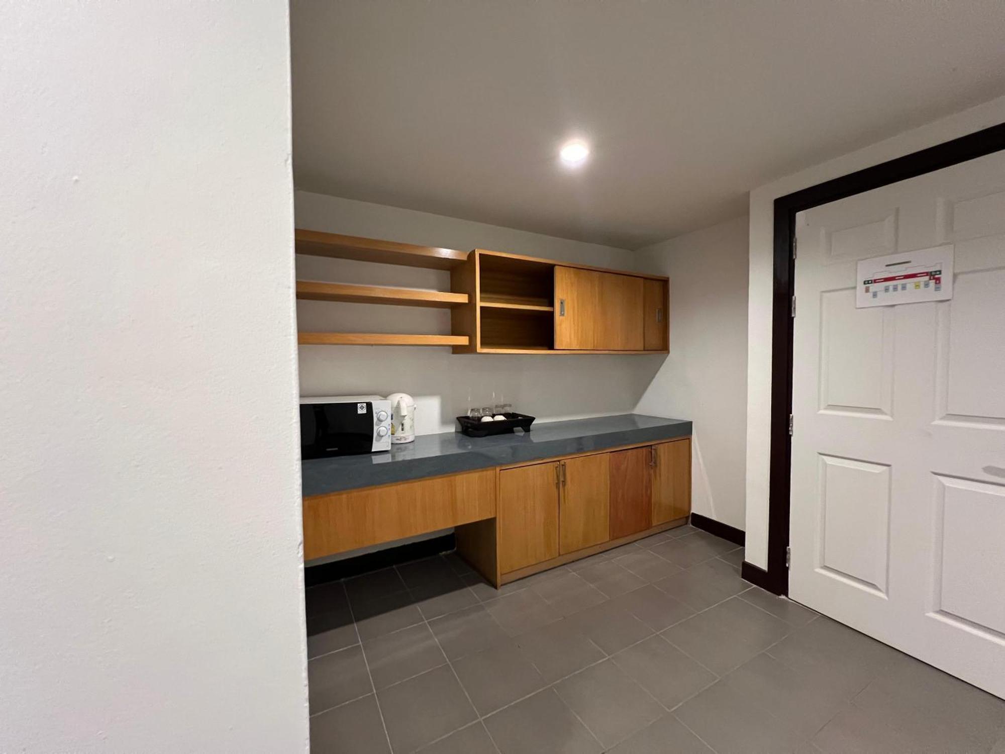Patong Zephyr Grand Hotel מראה חיצוני תמונה