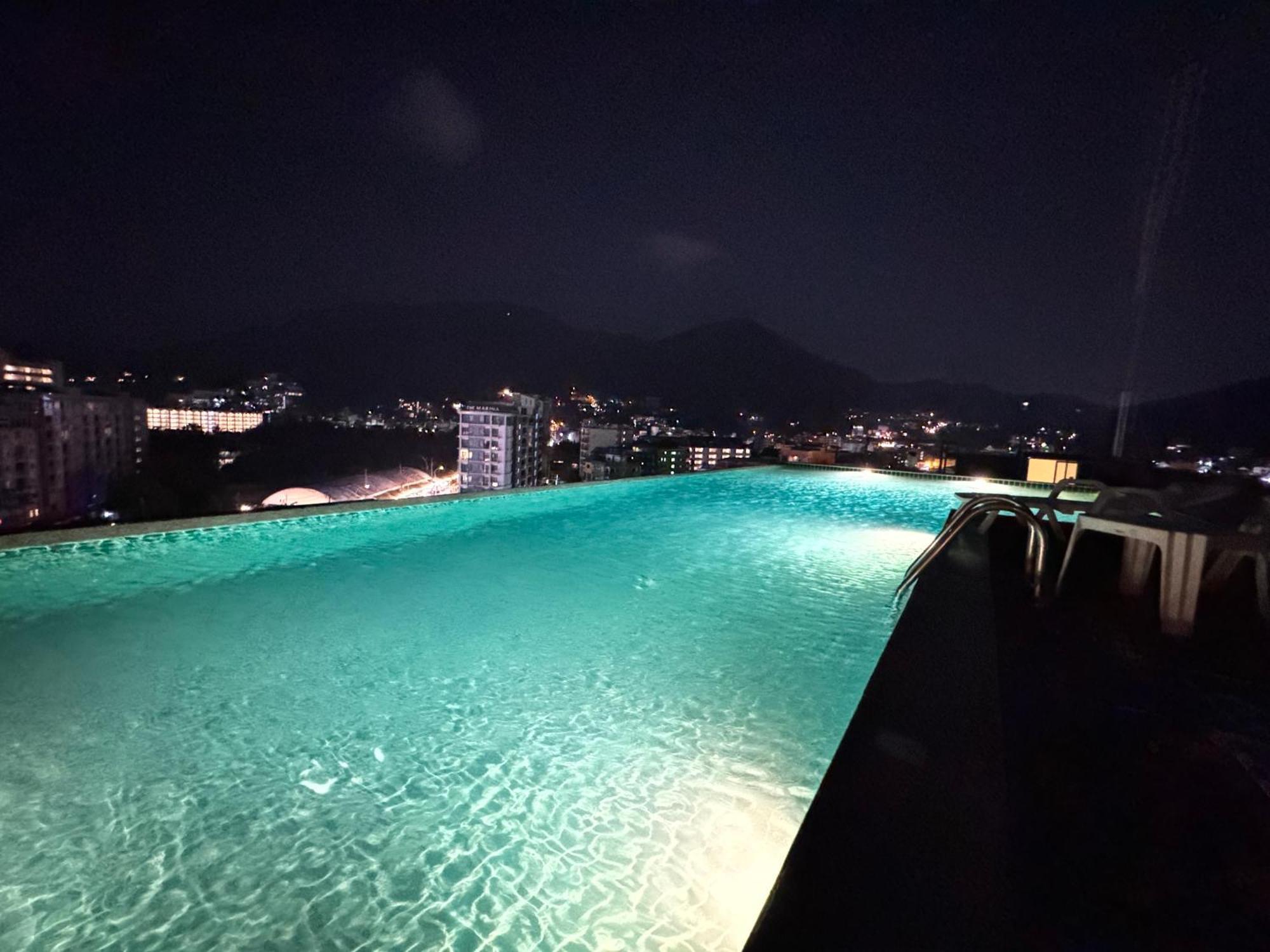 Patong Zephyr Grand Hotel מראה חיצוני תמונה