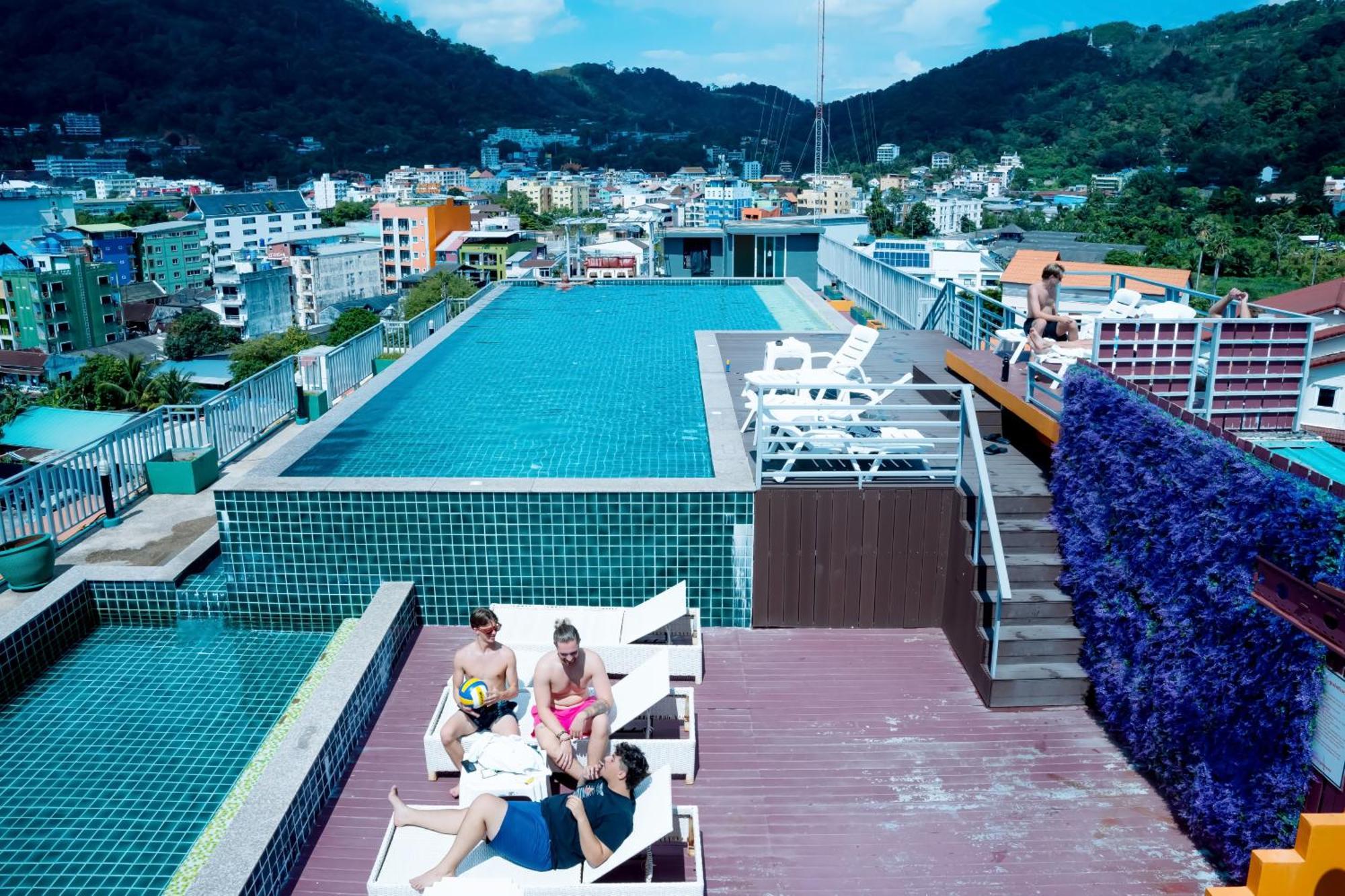 Patong Zephyr Grand Hotel מראה חיצוני תמונה